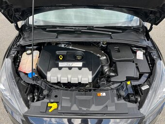 Ford Focus ST 2,0 184KW,Kůže,KeyFree,Recaro,Xenon,Winterpake - 20