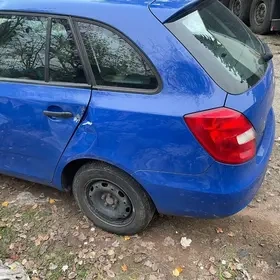 Škoda Fabia 2009 1.2 benzín 51kw combi - 20