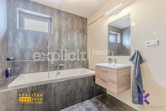 Prodej luxusního rodinného domu 4+kk, 190 m2 - Bochoř, okres - 20