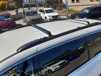 Chrysler Pacifica 3,6L,r.v.2022, kůže,7mít,TopStav,39.000 km - 20