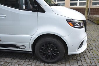 Mercedes-Benz Sprinter 319 Camper Family - 20