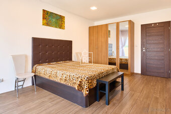Prodej rodinného domu 5 + kk 214m² ve Stěžerách - 20
