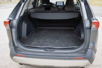 Toyota RAV4 2.5 e-CVT HEV odp.dph /AJ NA SPLÁTKY/ - 20