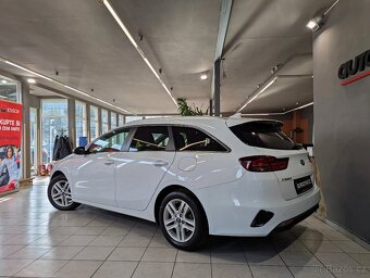 Kia Cee´d SW 1.6CRDi 100kW KAMERA, LANE, ČR - 20