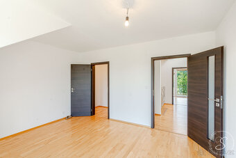 Prodej rodinného domu 5+kk, Číčovice, Praha-západ - 20