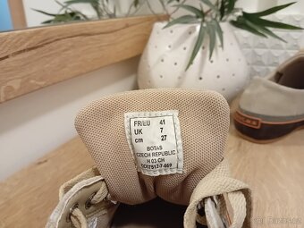 Botas dámské tenisky vel. 41 kožené nové - 20
