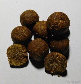Chytací boilies 16,20 a 24mm - 20