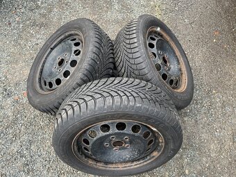 Vw Caddy 2.0tdi 103 kw 7.míst po servisu závěs vyhř.sedačky - 20