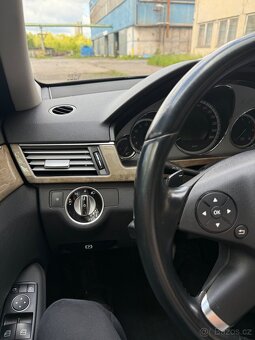 Mercedes w 212 E350d 2010 - 20