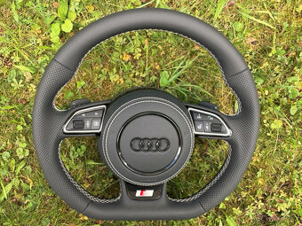 VYHRIVANY AUDI VOLANT - ZREZANY - PERFOROVANA KUZE - 20