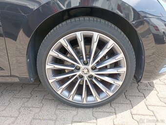 Škoda Octavia 4 iV Combi 1.4TSI 150kW 60tkm Matrix Virtu HUD - 20