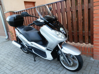 Yamaha X-Max 125 - 20