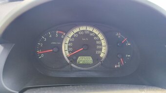 MAZDA 5 2.0MZR-CD 7míst - 20