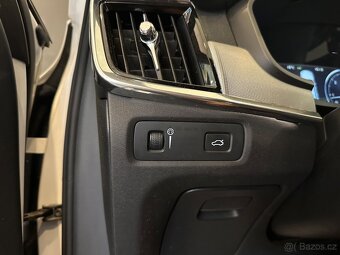 VOLVO V90 D4 AWD 2.0 140KW CROSS COUNTRY 9/2018 MOMENTUM - 20
