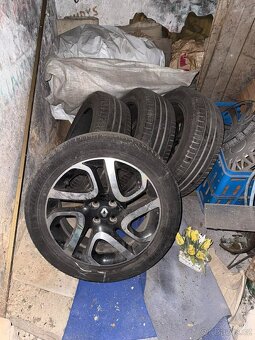 Renault Captur Hatchback  0,9 66kW 2015 naj.:114000 - 20