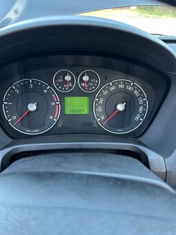 Ford Fiesta - 20
