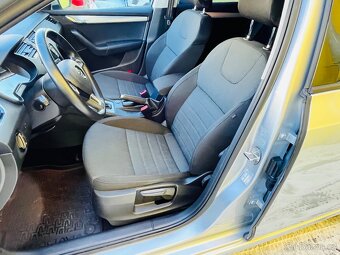 ŠKODA OCTAVIA 1.6 Tdi COMBI DSG STYLE PUVOD ČR - 20