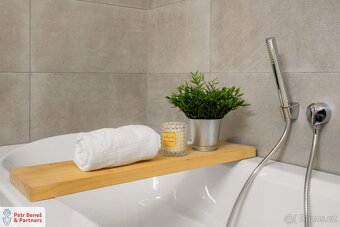 Moderní bungalov 4+kk v Petrovicích u Rakovníka, ev.č. 00075 - 20