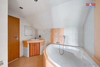 Prodej rodinného domu, 370 m², Borová - 20