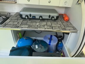 Minikaravan pro 2 osoby - přívěs do 750 kg, nebrzděný - 20