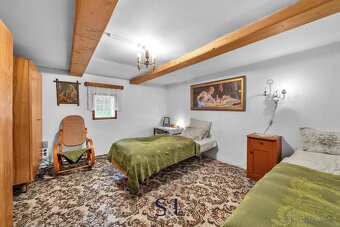 Historický rodinný dům s charakterem chalupy z 18. století – - 20