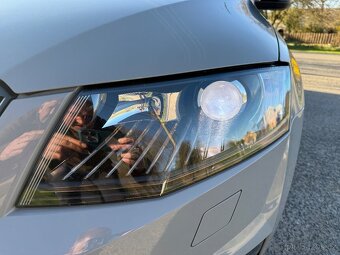 Octavia combi 3 rs 2.0 tdi 135 kw bixenon - 20