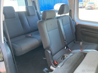 VOLKSWAGEN CADDY MAXI 2,0TDi 7míst ŠPIČKOVÝ STAV - 20