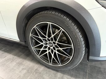Mercedes-Benz Třídy E 2,0 220D ALLTERRAIN 1.MAJITEL DPH - 20