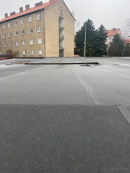 Pronajmu garáž (19m2) - 20
