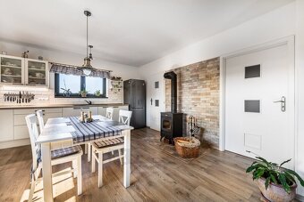 Prodej novostavby rodinného domu, 121 m², pozemek 801 m², Mi - 20