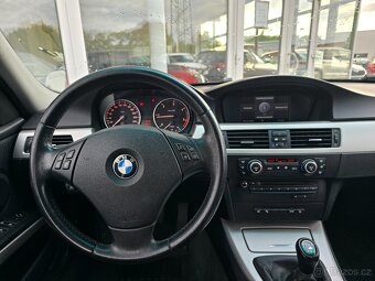 BMW Řada 3, 320d 130kW M-paket Xenon - 20