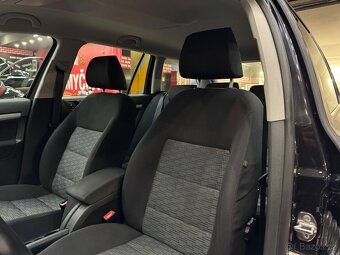 Škoda Octavia II Elegance 1.6TDI 77kW DSG 2011 PERFEKTNÍ - 20