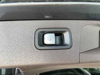 Mercedes-Benz E350d 4Matic,AllTerrain,Masáže - 20