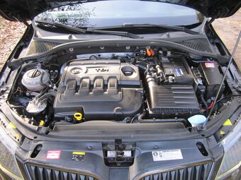 Škoda Octavia III RS 2.0TDi 135kw TOP stav - 20