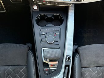Audi RS4 2018 2.9TFSI 331kw 26.000Km Tažné Nebourané - 20