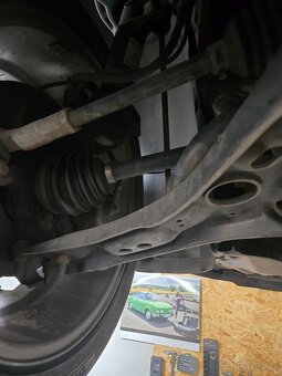 Volkswagen Golf VI 1,4TSi 90kW Highline - 20