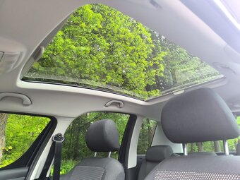 ŠKODA ROOMSTER 1,6i SCOUT,AUTOMAT - 20
