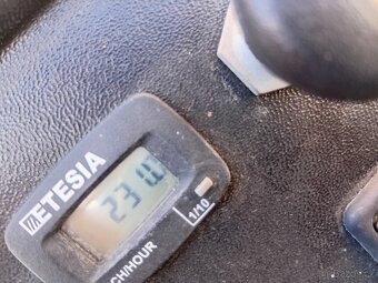 Prodám zahradní traktor Etesia 100 Hydro Evolution - 20