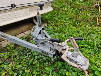 Cestovní karavan HOBBY 470 Classic pro 4 osoby - 20