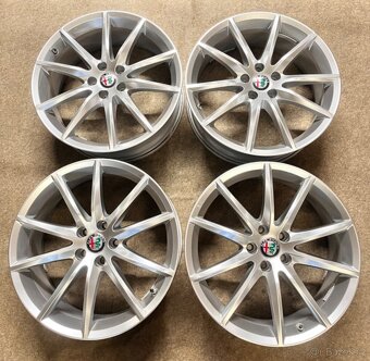 5x110 R19 ORIG. Alfa Romeo Stelvio - TOP STAV - 20