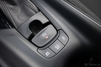 Toyota C-HR 1.8 Hybrid Executive E-CVT FWD - 20