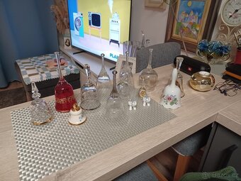 Sklo a porcelán - 20