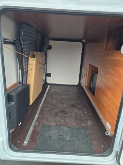 Laika Kosmo, 509 E ,POUZE 9000km - 20