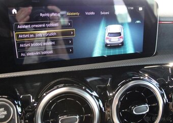 Mercedes-Benz Třídy A 200 AMG Line Fullservis / LED benzín - 20