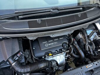 Opel Zafira Tourer 1.4 T 103kW 7 míst 1. Maj Původ ČR Navi - 20