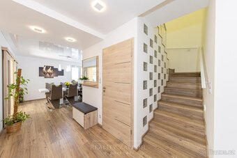 Prodej vila, 314 m2 - Praha - Suchdol, ev.č. 00624 - 20