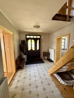 Prodej rodinného domu 200 m2, pozemek 1.207 m2 - 20