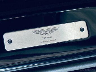 Aston Martin V8 Vantage - 20