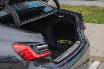 BMW Rad 7 730d xDrive-Vzduch-Pano-Harman-Headup-SoftClose - 20
