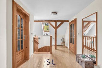 Rodinný dům s apartmánem, bazénem a naprostým soukromím – Ja - 20